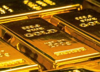 El oro cotiza arriba de $us 2.700 la onza