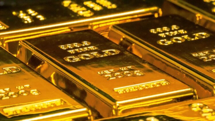 El oro cotiza arriba de $us 2.700 la onza