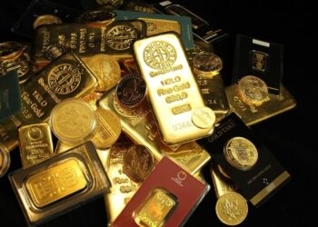 El oro cierra con máximos históricos tras amenazas de Trump