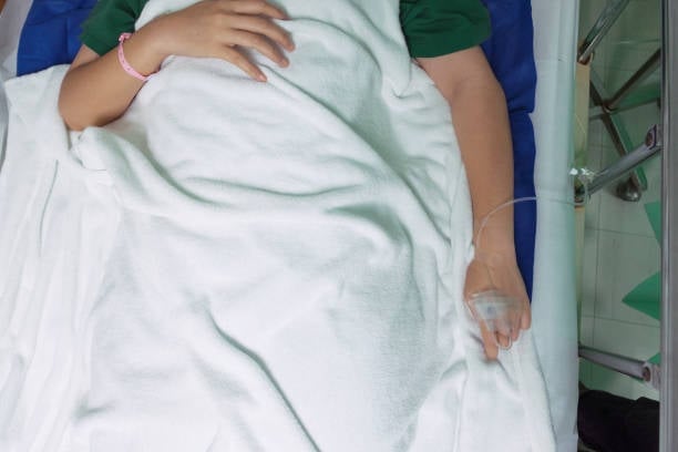 Ante casos de meningitis, en La Paz se refuerza el control