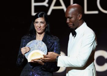 Hermoso recibe el premio Sócrates como símbolo de la igualdad