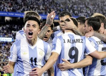 Argentina golea 4-1 a Brasil y festeja clasificación al Mundial