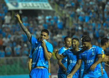 Blooming se impone 3-1 a Independiente y trepa al segundo puesto