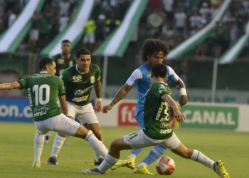 Oriente no gana ni en el ‘Tahuichi’, iguala 1-1 con San Antonio