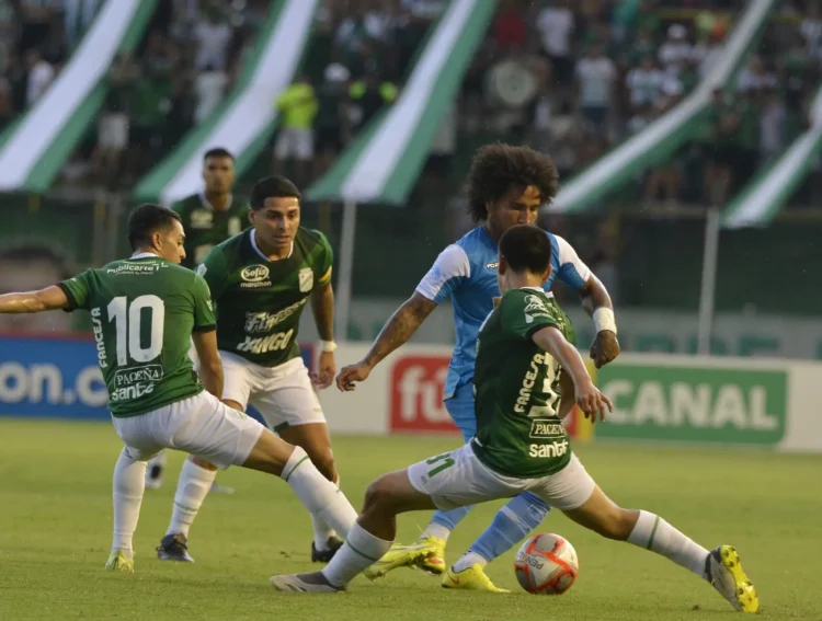 Oriente no gana ni en el ‘Tahuichi’, iguala 1-1 con San Antonio