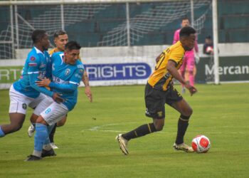 The Strongest golea 0-3 a San Antonio y pelea firme por el título