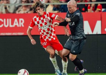 Al Girona, de Marcelo Claure, le falta puntería y empata con Rayo Vallecano