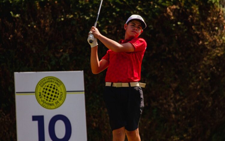 Mateo Pérez se ubica decimosegundo y es el mejor de Bolivia en el inicio del Sudamericano de golf