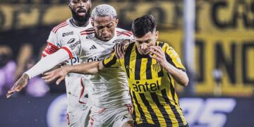 Peñarol noquea a Flamengo y va ante Botafogo en semis de Libertadores