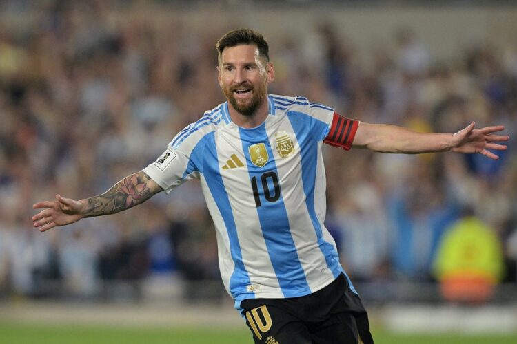 Messi brilla con triplete y avisa que está lejos del retiro: ‘No me puse plazos’