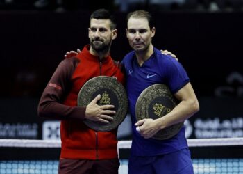 Djokovic despide a Nadal con victoria, Sinner se corona ante Alcaraz
