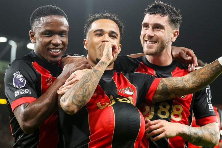 El Arsenal sufre su primera derrota, el United se reencuentra con el triunfo