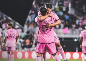 Inter Miami vence 2-1 a Atlanta en el debut de Messi en playoffs de MLS