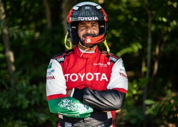 Al Rajhi se mete en la pelea por el Dakar en coches, Al-Attiyah pierde opciones