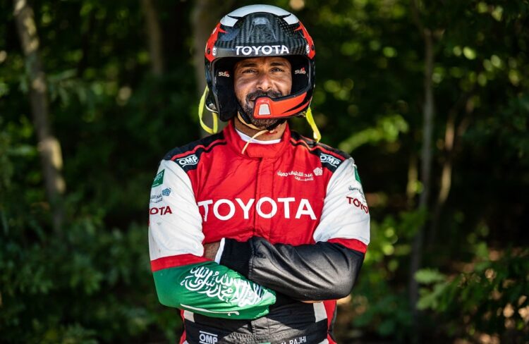 Al Rajhi se mete en la pelea por el Dakar en coches, Al-Attiyah pierde opciones