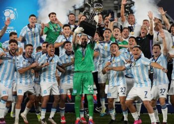 Ida y vuelta ganó Racing a Botafogo y consigue su primera Recopa