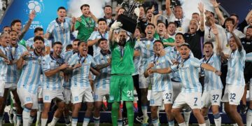 Ida y vuelta ganó Racing a Botafogo y consigue su primera Recopa