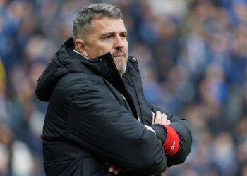 DT Oscar García, hospitalizado y en evolución, se pierde viaje de Chivas