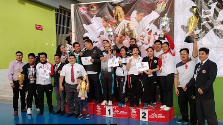 Cochabamba y Chuquisaca triunfan en el Open Bolivia de karate deportivo y kyokushin