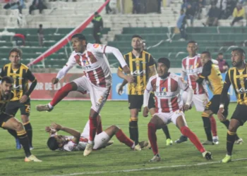 The Strongest iguala con Inde en la parte final