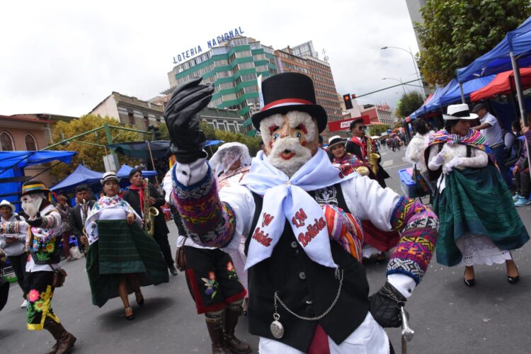 El Jisk’a Anata toma el centro de La Paz este lunes