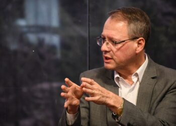 Dunn: ‘La economía ni el mercado le hacen caso al gobierno’