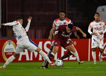 Lanús, a buen paso en la Sudamericana