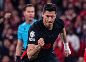Un Barça épico derrota al Benfica (5-4) liderado por Raphinha