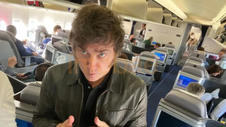 Milei viaja a EEUU en medio de escándalo por criptomoneda en Argentina