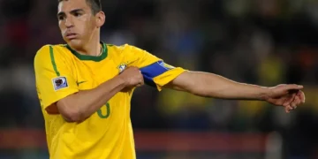 Exfutbolista Lucio sufre quemaduras en 18% del cuerpo tras accidente