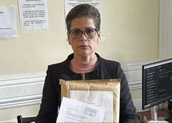 El Gobierno presenta una querella contra la jueza Lilian Moreno