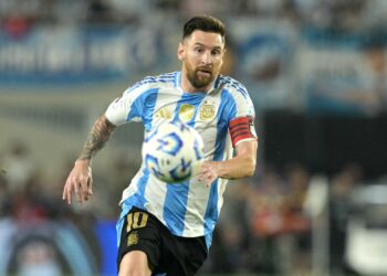 Bolivia paga caro sus errores, Argentina golea 6-0