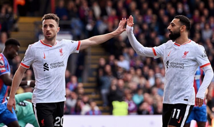 Liverpool se va al parón como líder, City y Arsenal remontan