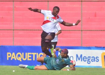 Always y Wilstermann se alejan en sus aspiraciones de premio