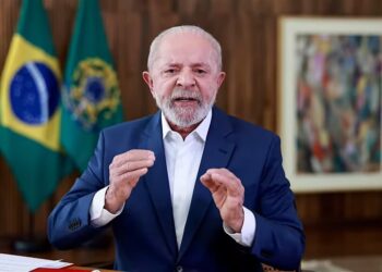 Lula apoya pagos de los BRICS sin depender del dólar