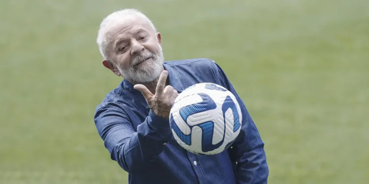 Lula: «Tenemos técnicos en Brasil que podrían dirigir la Seleção»