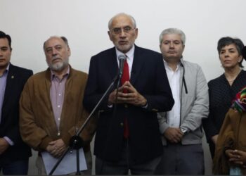 No hay candidatos jóvenes: Seoane cuestiona los ataques contra la edad y salud de Mesa