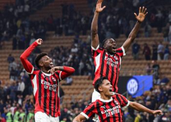 AC Milan se lleva el derbi ante Inter, Fonseca respira
