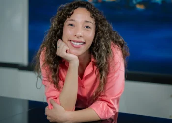 Habitar la palabra: la poesía y sensibilidad de Melissa Sauma