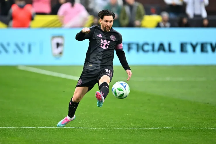 Messi llega a Vancouver en busca de la final Concachampions