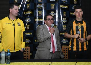 Montes pide cumplir urgente la sentencia constitucional en The Strongest