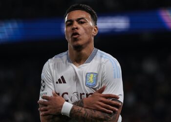 Aston Villa confía en el fortín del Villa Park para voltear eliminatoria contra PSG