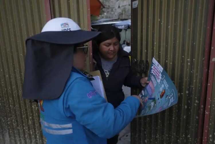 Ante riesgo de deslizamiento, notifican a viviendas de La Paz