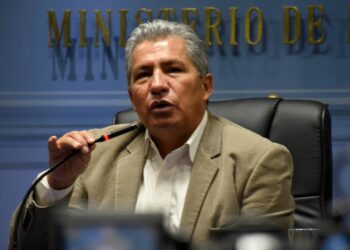 Novillo descarta que se haya planificado matar a Evo tras la llegada de Arce de Rusia