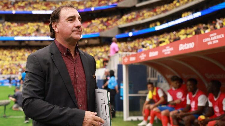 La doble derrota en eliminatoria ‘nos deja reflexionando’, reconoce DT de Colombia