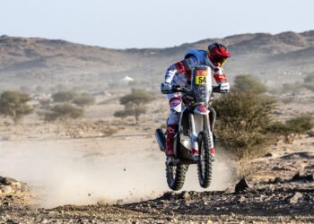 Daniel Nosiglia se ubica en el 26° lugar de la etapa 1 del Dakar