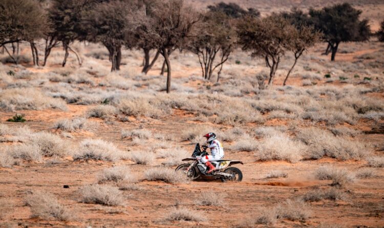 Nosiglia ofrece lucha en la dura competencia del Rally Dakar