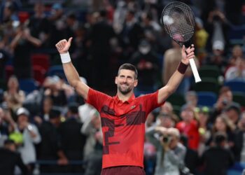 Djokovic lanza un aviso en Shanghái con un triunfo expeditivo ante Cobolli