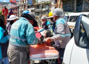 Un vehículo arrolla a cuatro obreros municipales en la San Francisco