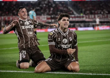 Platense elimina a River y avanza a semifinales del Apertura